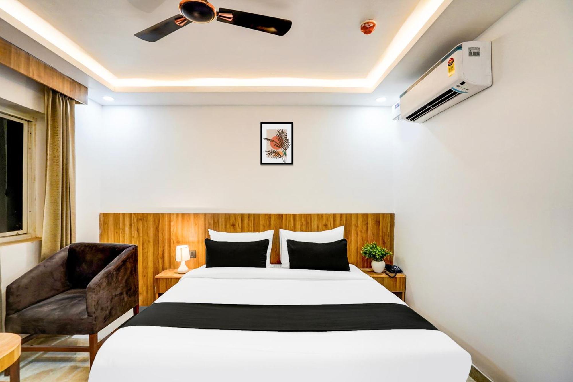 Townhouse Grand Address Hotel And Banquet Ghaziabad Esterno foto