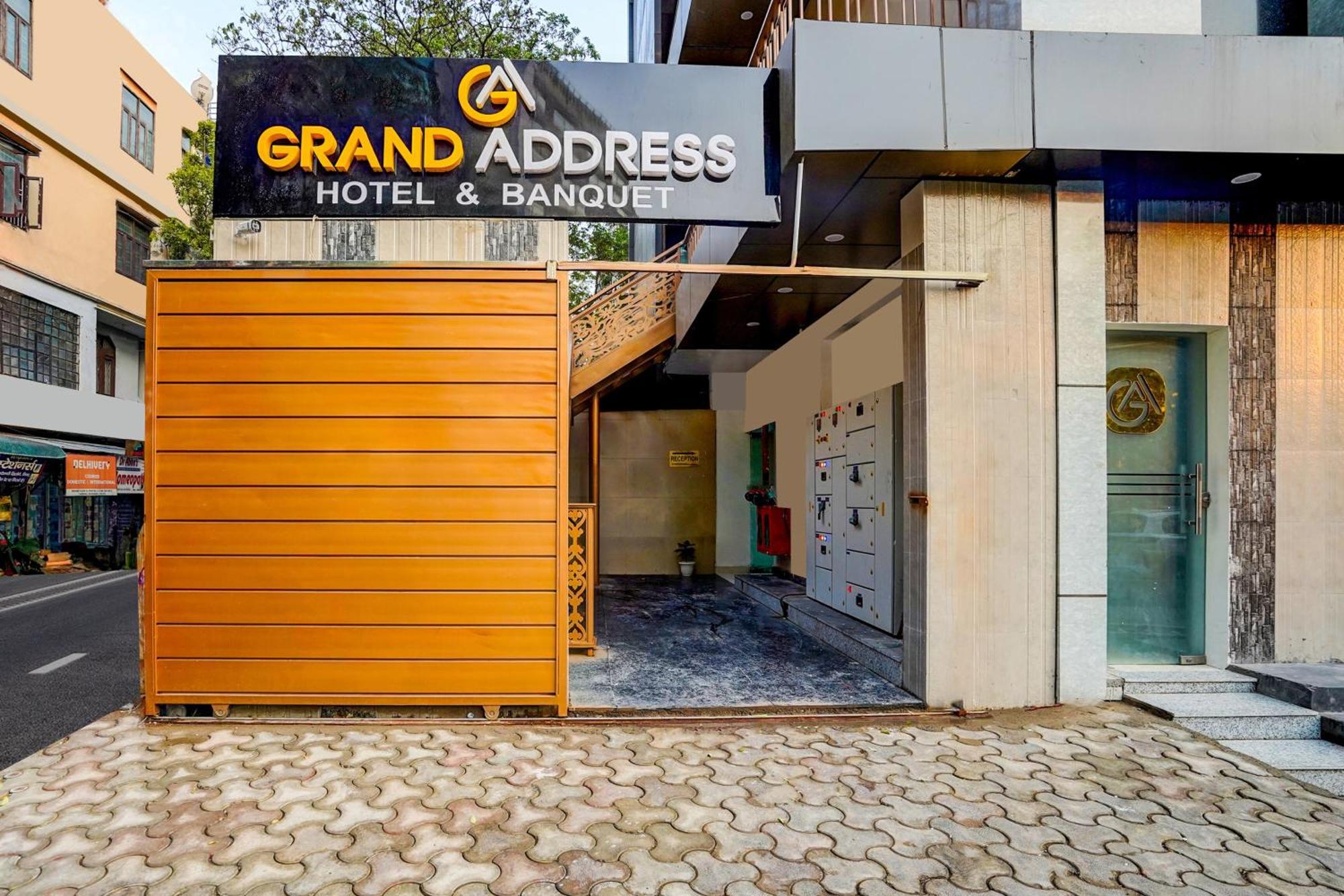 Townhouse Grand Address Hotel And Banquet Ghaziabad Esterno foto